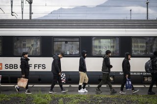 Les jeunes gens interpellés à la gare de Buchs (SG), souvent des Afghans, veulent généralement poursuivre leur voyage vers la France ou la Grande-Bretagne. Paris avait dit craindre la mise en place d'une véritable "filière" traversant la Suisse....